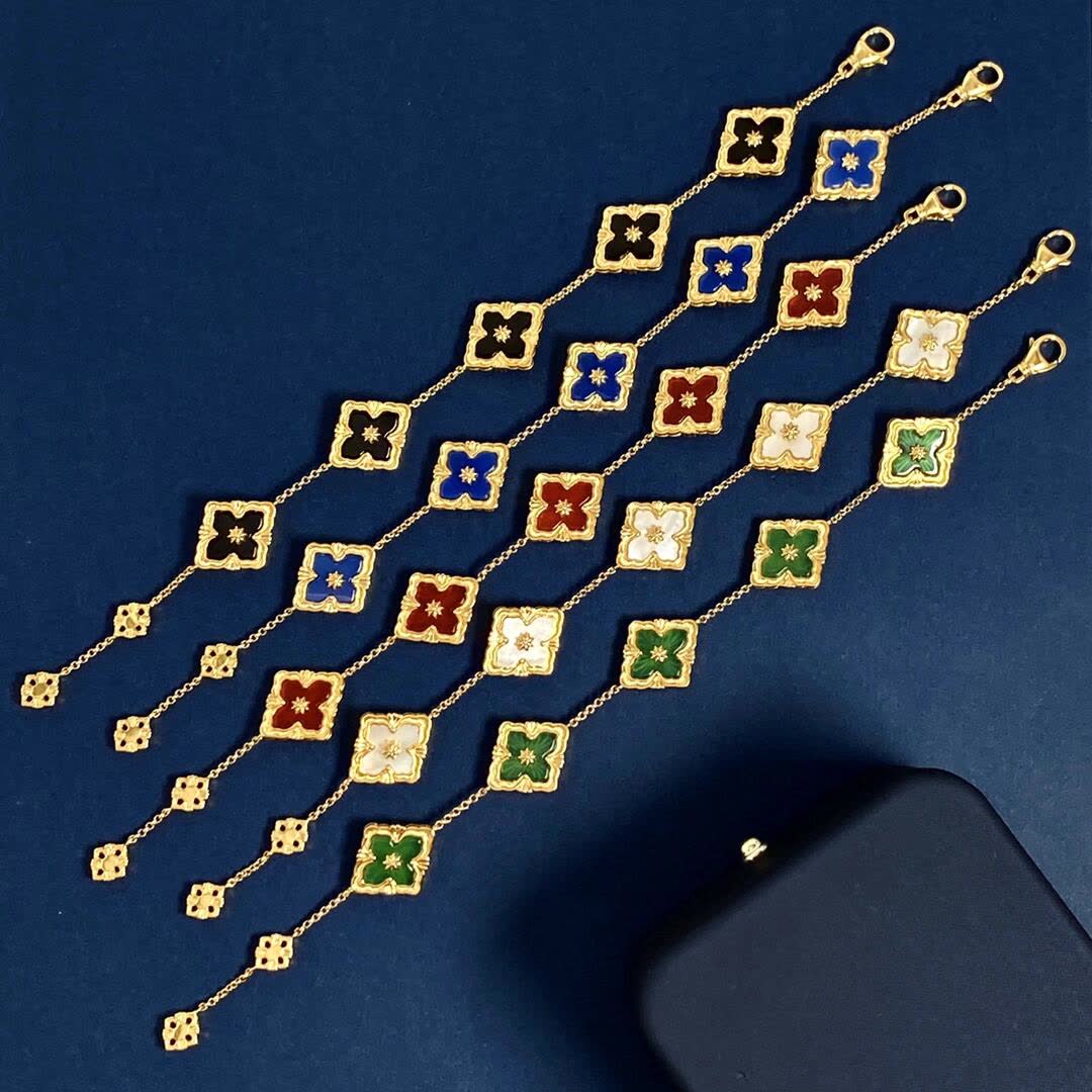 Van Cleef & Arpels Magic Alhambra Bracelet Van Cleef & Arpels Magic Alhambra Bracelet
